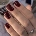 Vernis semi-permanent (manucure express comprise)