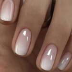 Vernis semi-permanent Baby boomer (manucure express comprise)